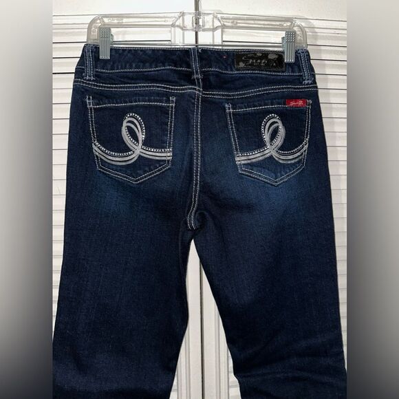 Seven7 Women’s Rhinestone Pocket Dark Wash Petite Low Rise Bootcut Jeans Size 6P - Picture 8 of 12